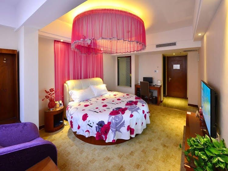 Qingdao Feitong Digital Hotel0