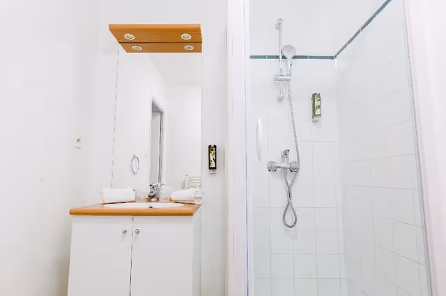 APARTMENT ONE BEDROOM