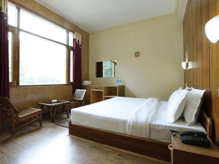 Hotel The Valerian0