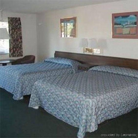 Florence Economy Inn1