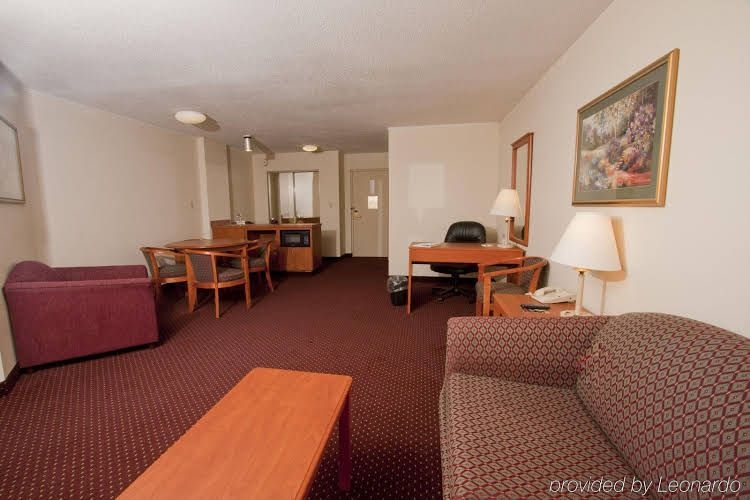 The Garden Inn4