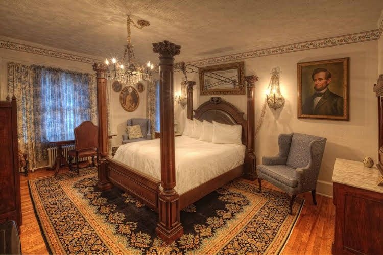Bluefield Inn3