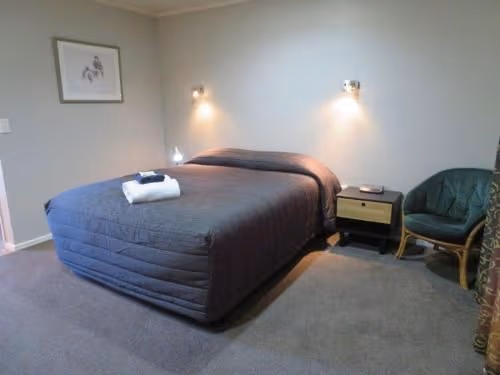 Studio (2 Adults)