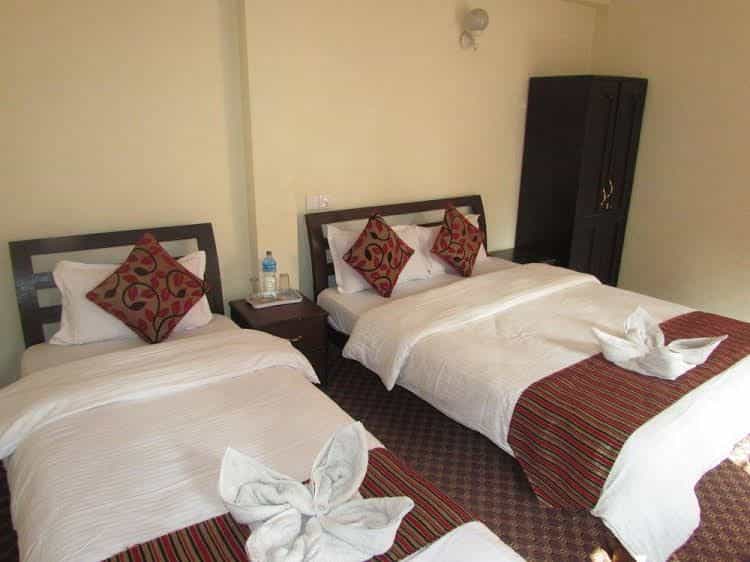 Traveler's Holiday Inn Traveler's Holiday Inn