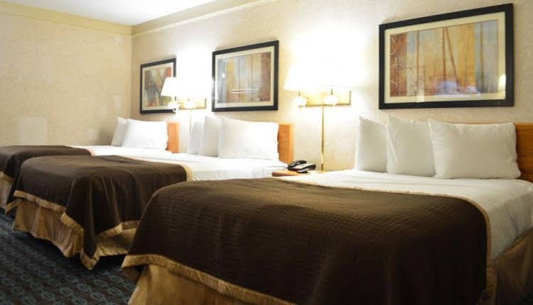 Deluxe Inn - Fayetteville0