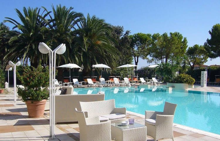 Eden Park Resort1