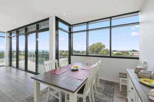 Deluxe Two-Bedroom Apartment with Sea - 201