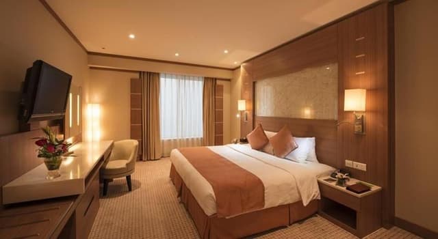 SUITE ONE BEDROOM