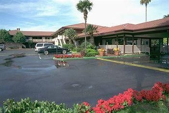 Americas Best Inn0