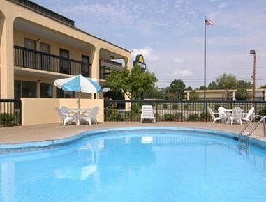 Days Inn Greenville MS0