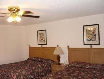 Yuma Hotel3