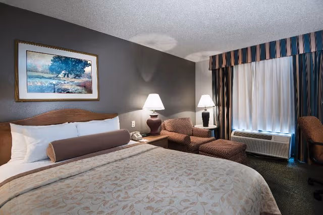 DOUBLE KING SIZE BED