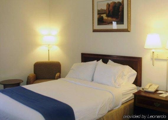 Comfort Inn3