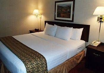 Rodeway Inn & Suites Rodeway Inn & Suites