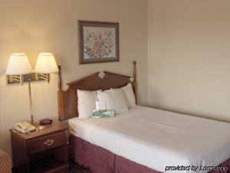 Days Inn Fayetteville0
