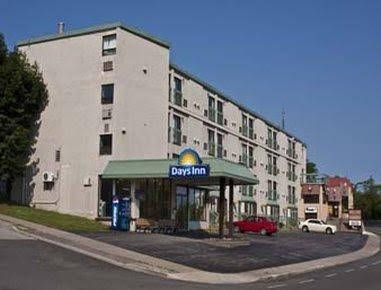 Rapids River Inn0