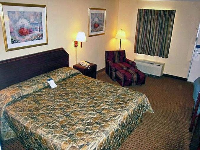 Motel 6 Crossville1