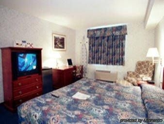Lexington Inn & Suites - Windsor ON Canada4