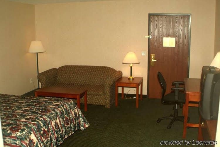 Baymont Inn & Suites New Buffalo4
