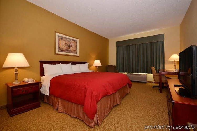 โซเนสต้า เอสเซนเชียล ไอเอเอชสนามบินเจเอฟเค บูเลอวาร์ด (Sonesta Essential IAH Airport JFK Boulevard)1