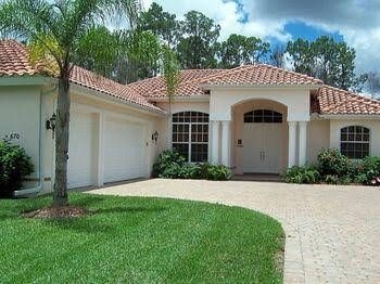 Luxury Vacation Homes - Naples3
