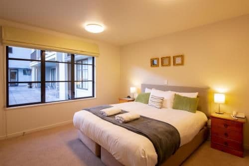Two-Bedroom Apartment with Courtyard