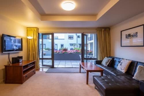 Two-Bedroom Apartment with Courtyard