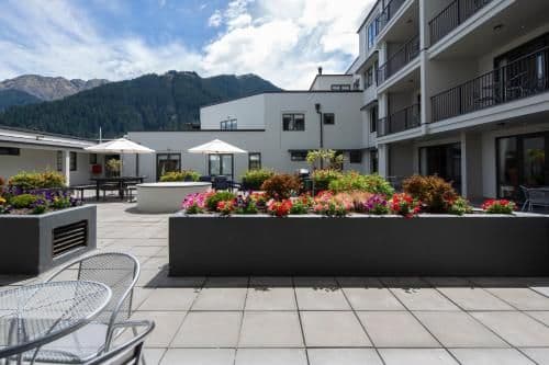 Two-Bedroom Apartment with Courtyard