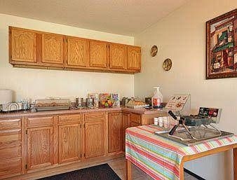 Travelodge Denison3