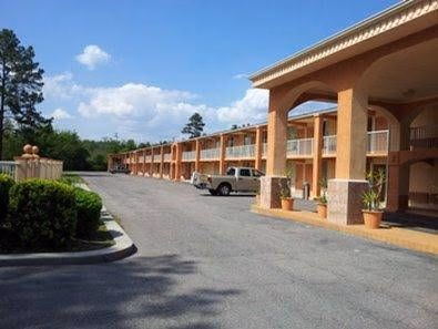 Regency Inn1