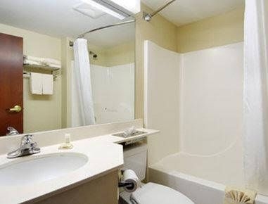 Microtel Inn & Suites by Wyndham Starkville3
