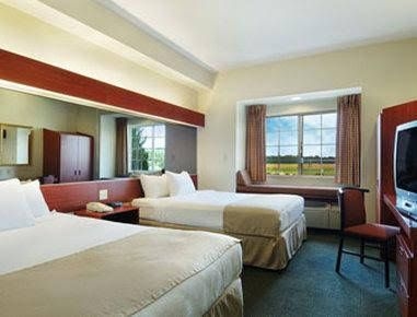 Microtel Inn & Suites by Wyndham Starkville4