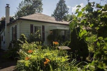 Niagara On The Lake Historic Rental Cottage Niagara On The Lake Historic Rental Cottage