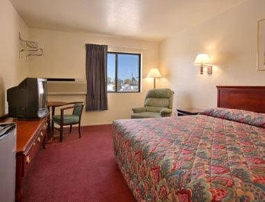 Rodeway Inn2