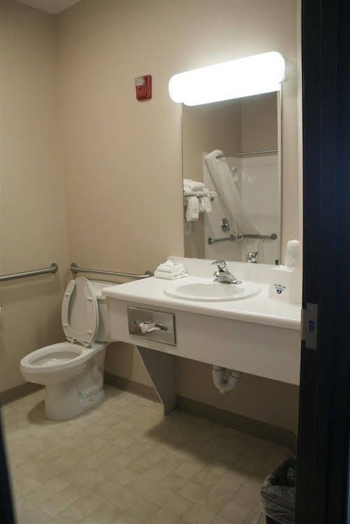 America's Best Value Inn4