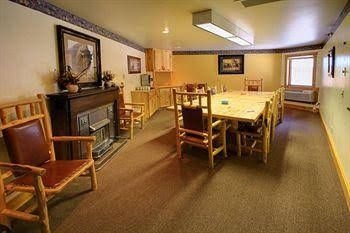 Spearfish Canyon Lodge1