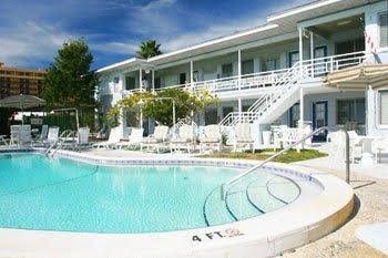 Traveler Motel1