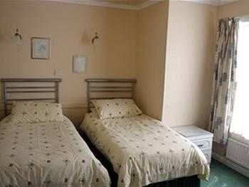 The Harlyn Inn2