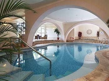 Treglos Hotel0