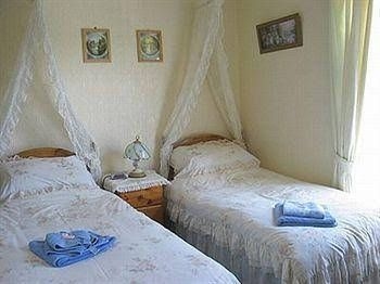 The Comat - B&B4