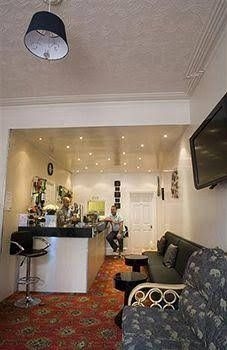 Hazelwood Guest House4
