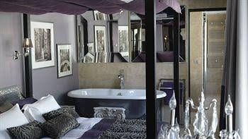 Vogue Hotel2