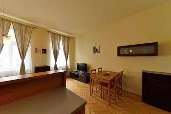 DownTown Suites Kodanska0