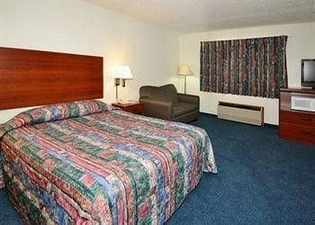 Inn & Suites Spencer3