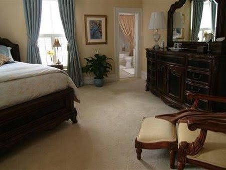 Oak Hill on Love Lane3