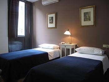 Hostal LK0