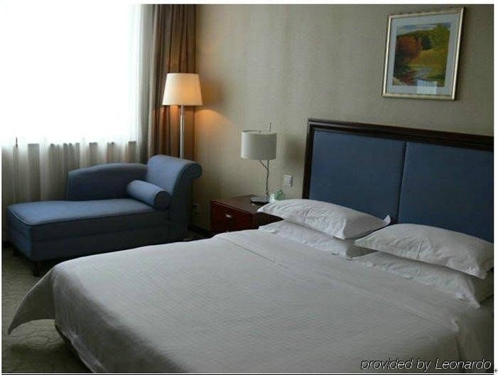 New Land Business Hotel0