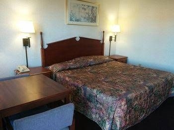 Budget Inn - Troy4