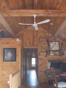 The Lake House Lodge2