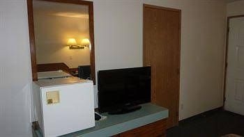 The Ranchland Inn2